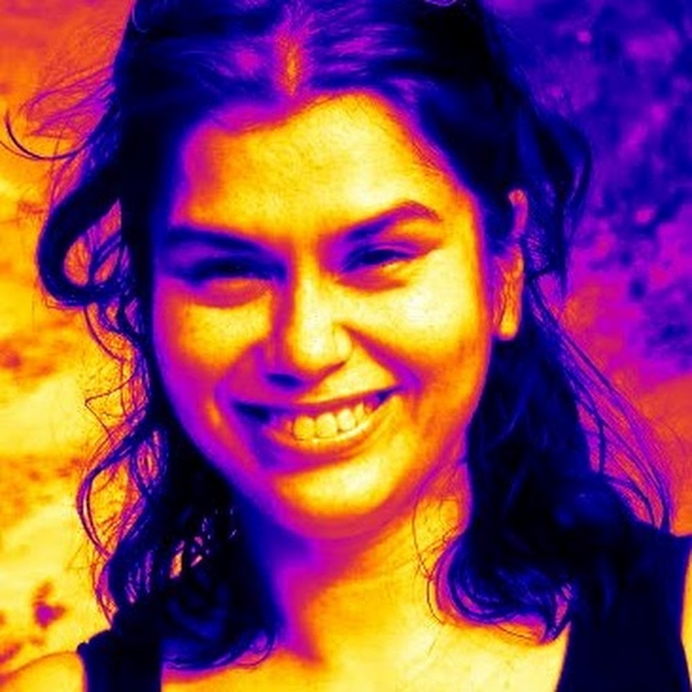 Meet your Posher, Alejandra